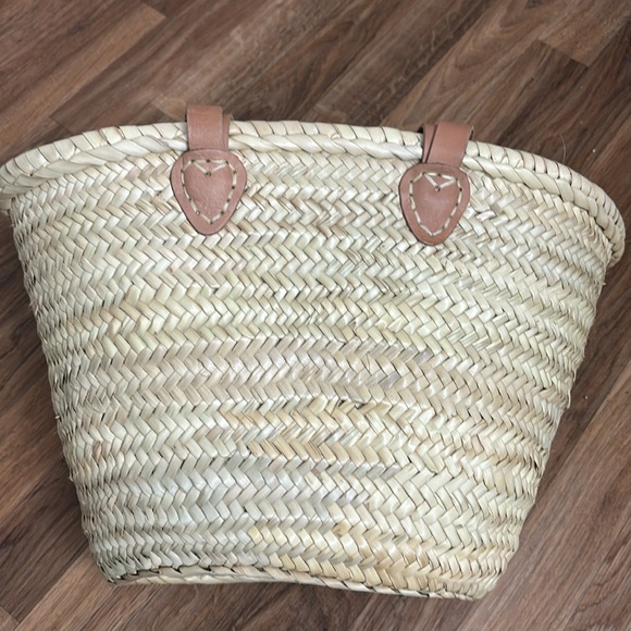 Large Natural Seagrass Straw Tote - Picture 1 of 4